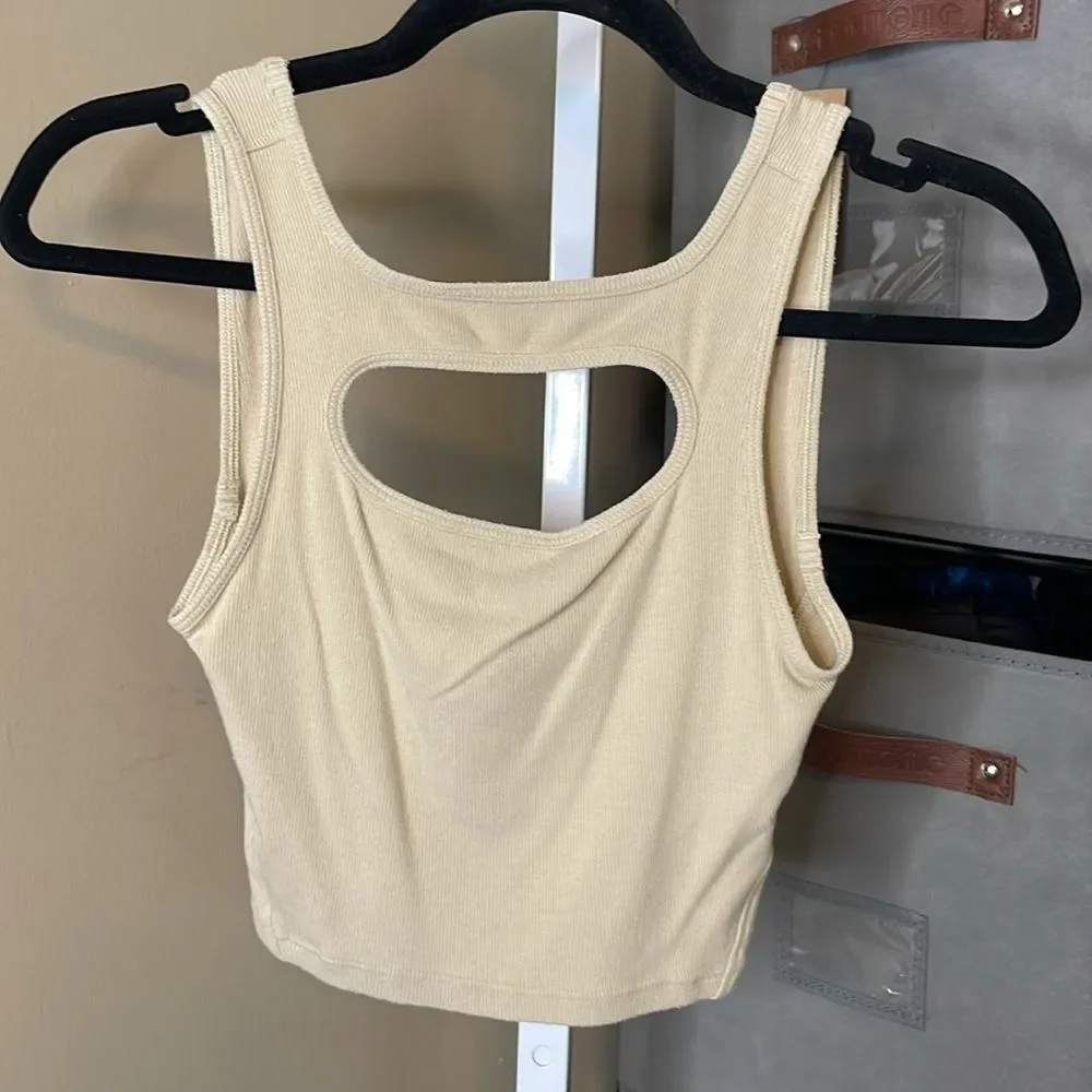 Lululemon LA Front Cut-Out Crop Tank Top sz 4 Trench Cream Beige Modal 446